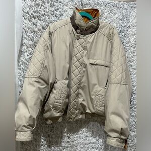 Members Only Light Tan REVERSIBLE  PUFFER Jacket,
MEN SIZE XL.